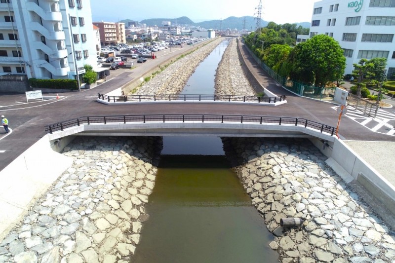花王橋架替工事