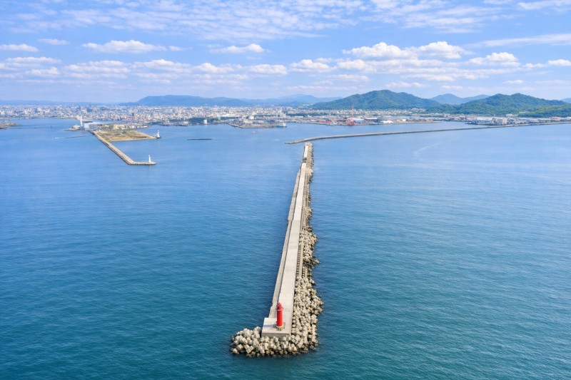 和歌山下津港本港地区防波堤（外）（２）改良工事（第６工区）